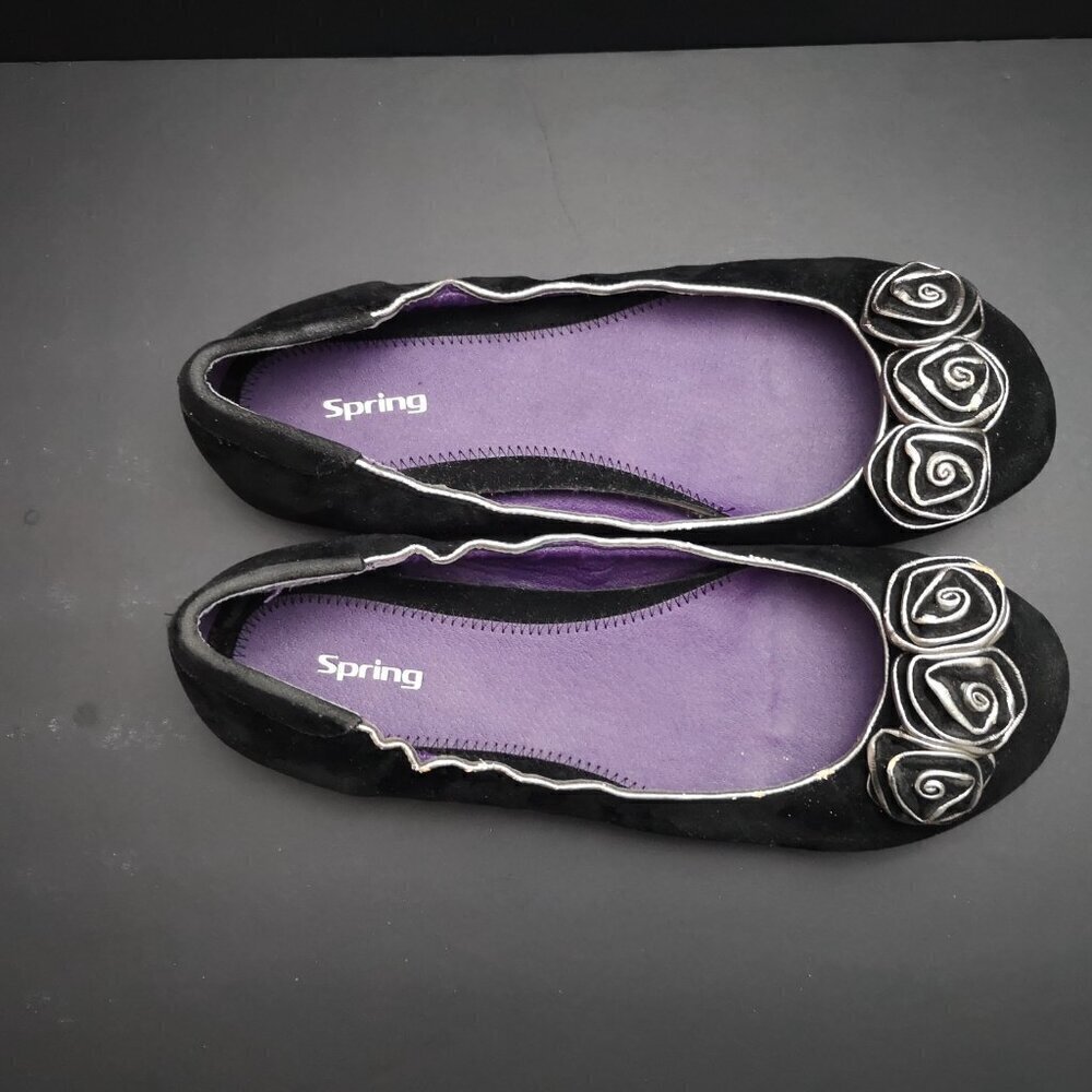 Call It Spring Ladies Size 39 (8.5 US) Black Faux Suede Flats - Picture 8 of 10
